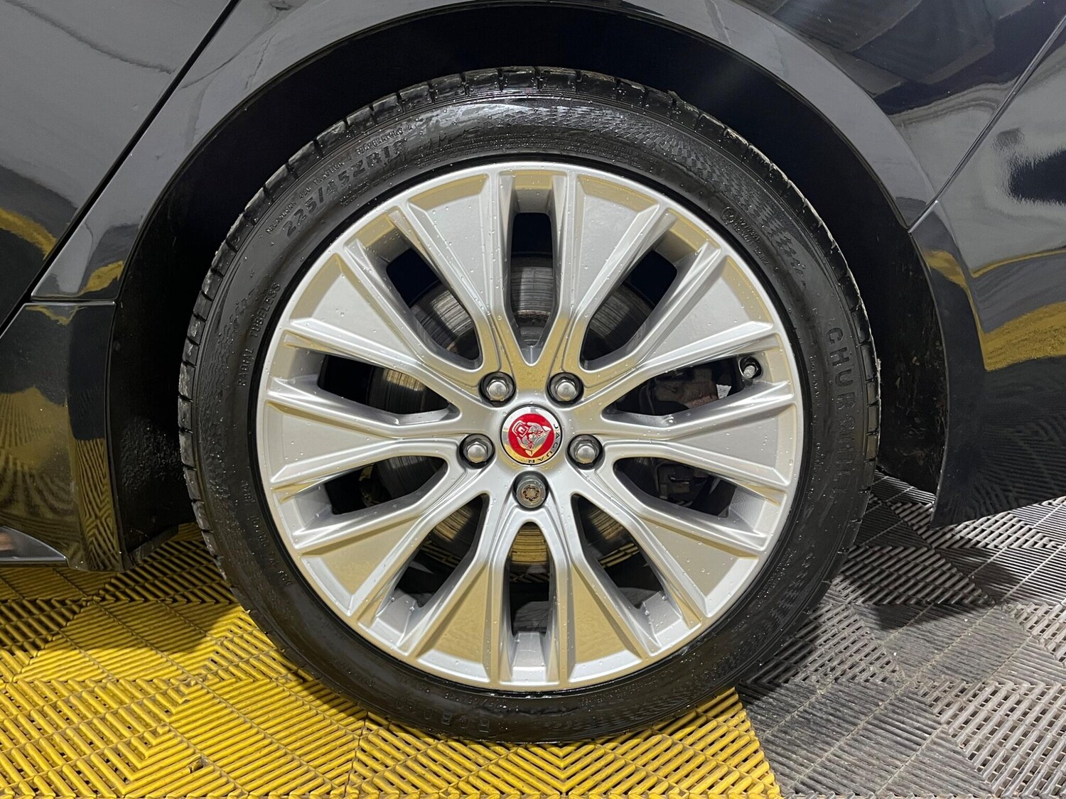 Used Jaguar XE 2019 for sale - 76307044: Photo 49