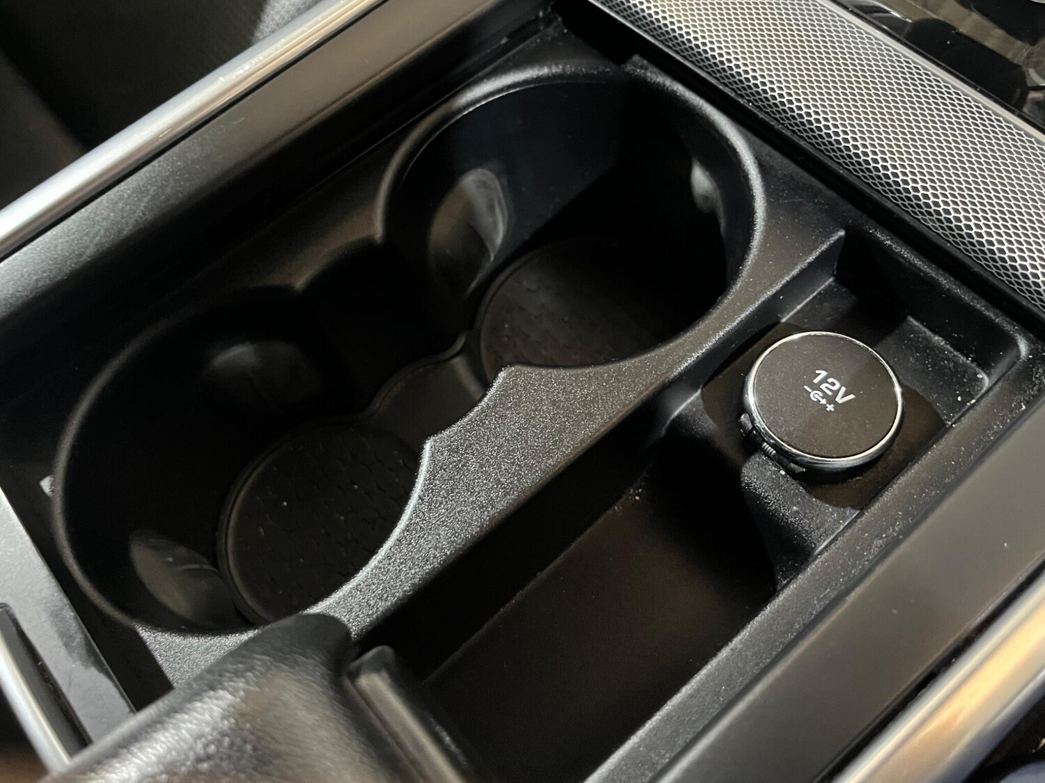 Used Jaguar XE 2019 for sale - 76307044: Photo 76