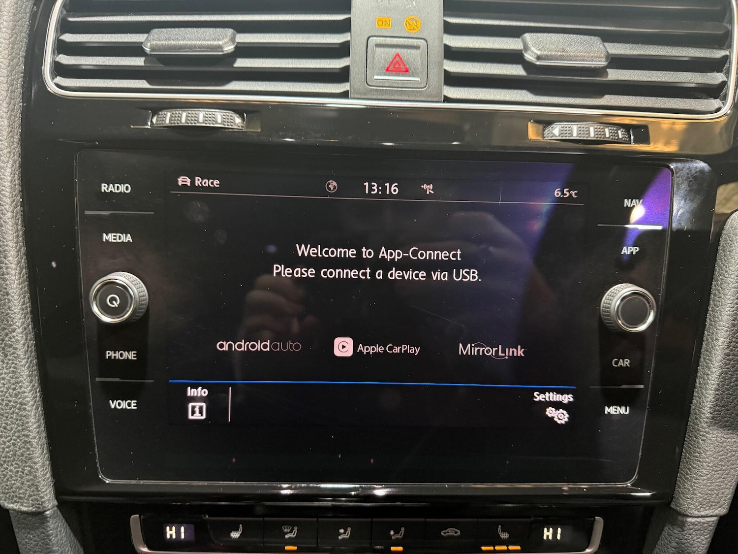 Used Volkswagen Golf 2017 for sale - 76935989: Photo 21