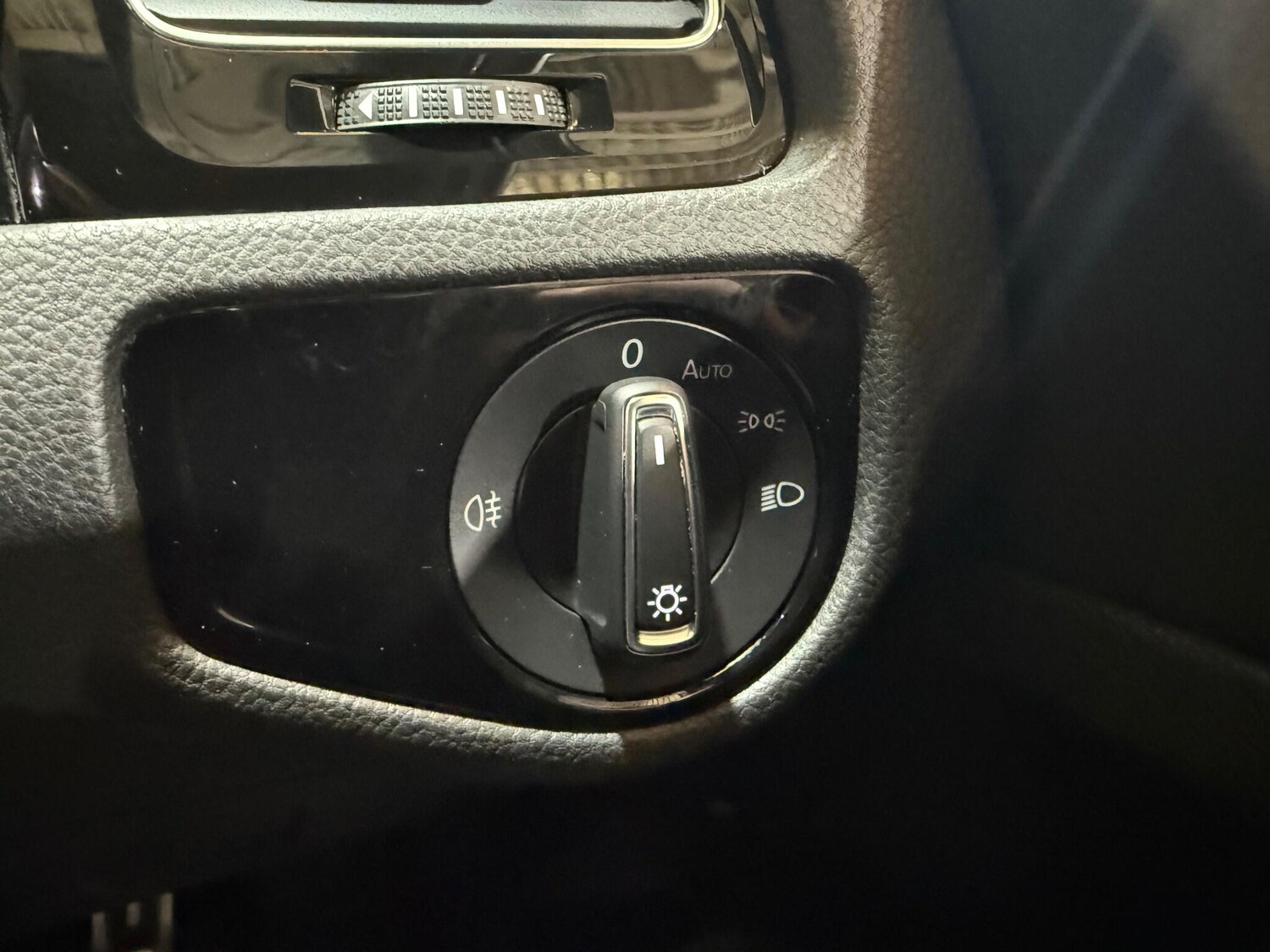 Used Volkswagen Golf 2017 for sale - 76935989: Photo 36