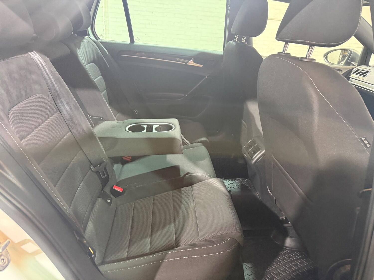 Used Volkswagen Golf 2017 for sale - 76935989: Photo 47