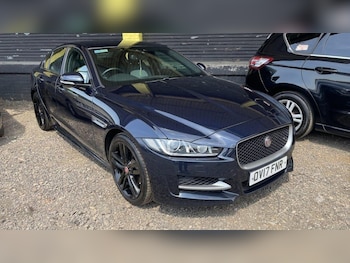 Used Jaguar XE 2017 for sale - 79387691: Photo