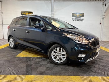 Used Kia Carens 2017 for sale - 79681078: Photo