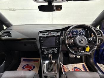 Used Volkswagen Golf 2017 for sale - 75023422: Photo