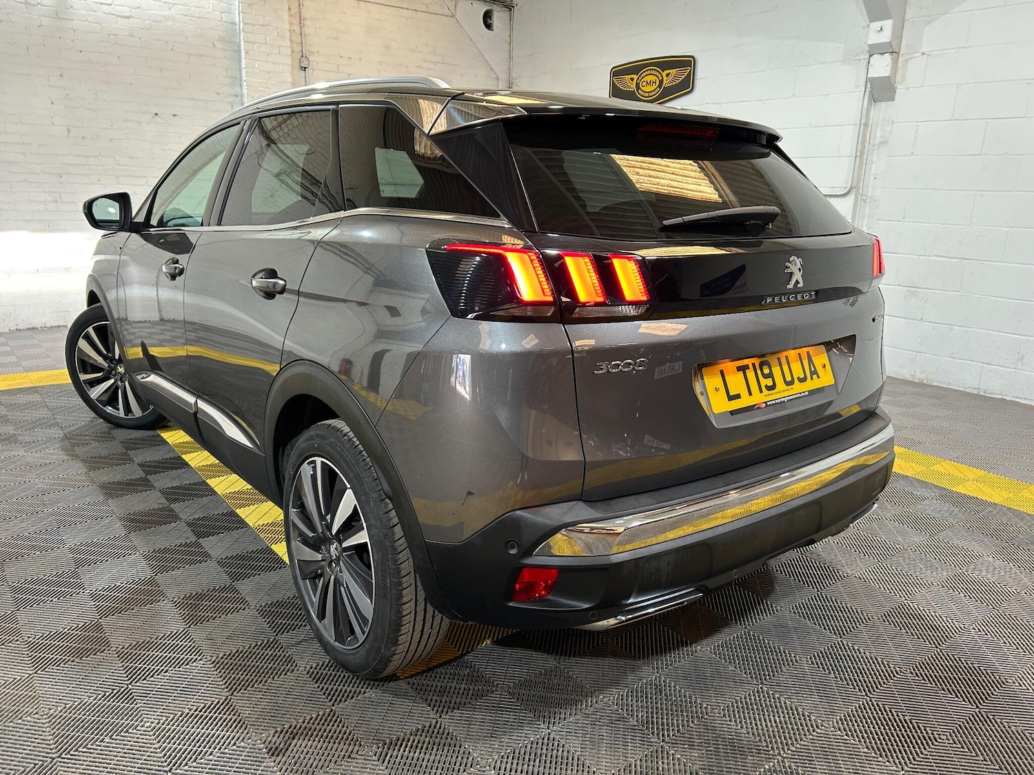 Used Peugeot 3008 2019 for sale - 76137457: Photo 2