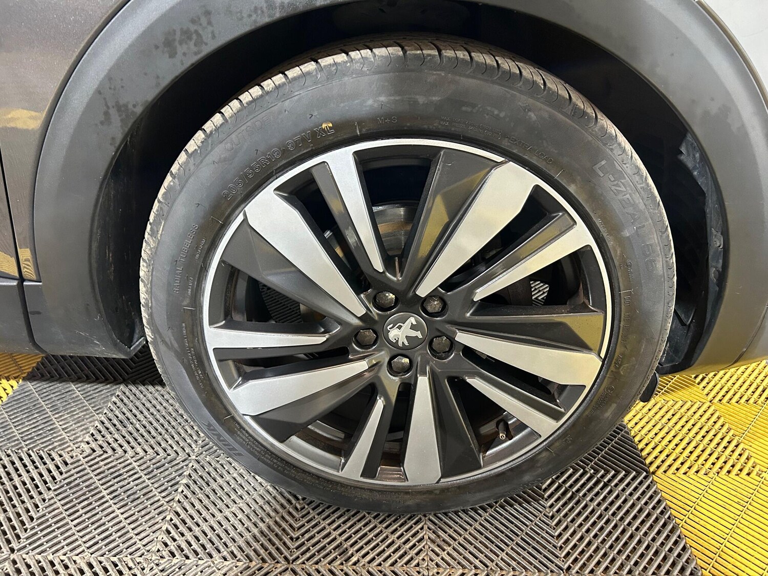 Used Peugeot 3008 2019 for sale - 76137457: Photo 74