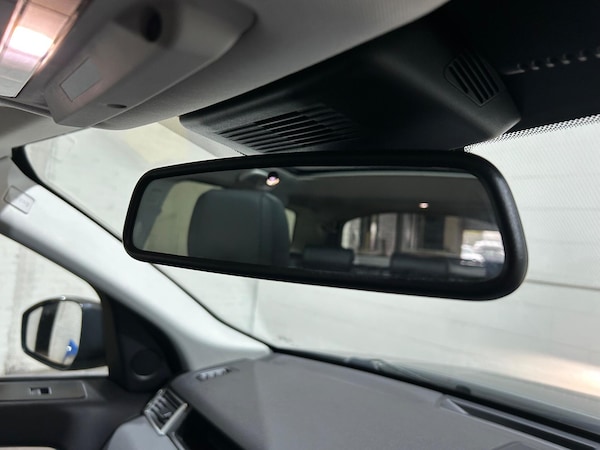 Used Land Rover Discovery Sport 2018 for sale - 76326820: Photo 15