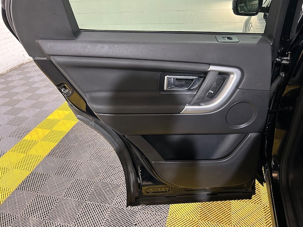 Used Land Rover Discovery Sport 2018 for sale - 76326820: Photo 23