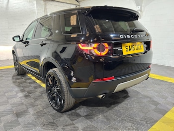Used Land Rover Discovery Sport 2018 for sale - 76326820: Photo 2