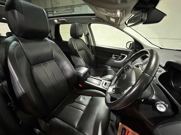 Used Land Rover Discovery Sport 2018 for sale - 76326820: Photo 33