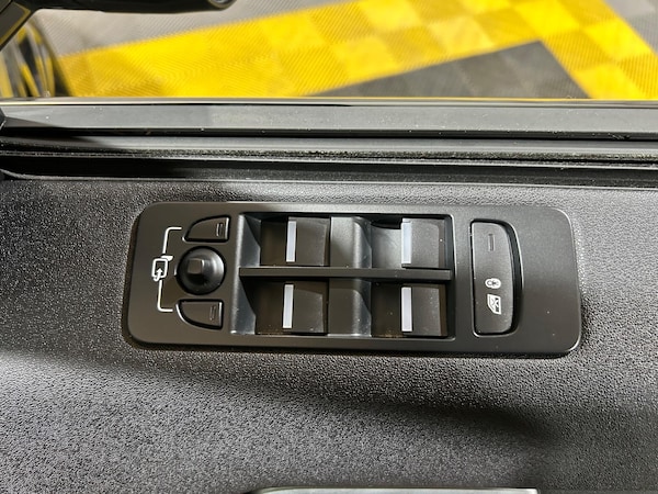 Used Land Rover Discovery Sport 2018 for sale - 76326820: Photo 36