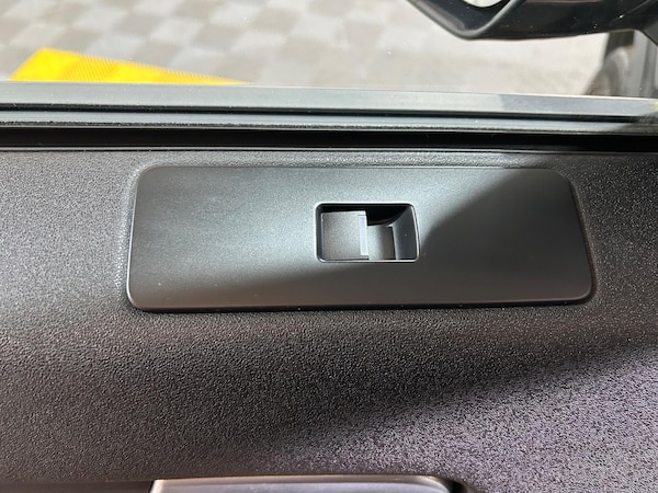 Used Land Rover Discovery Sport 2018 for sale - 76326820: Photo 43