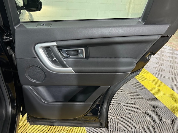 Used Land Rover Discovery Sport 2018 for sale - 76326820: Photo 45