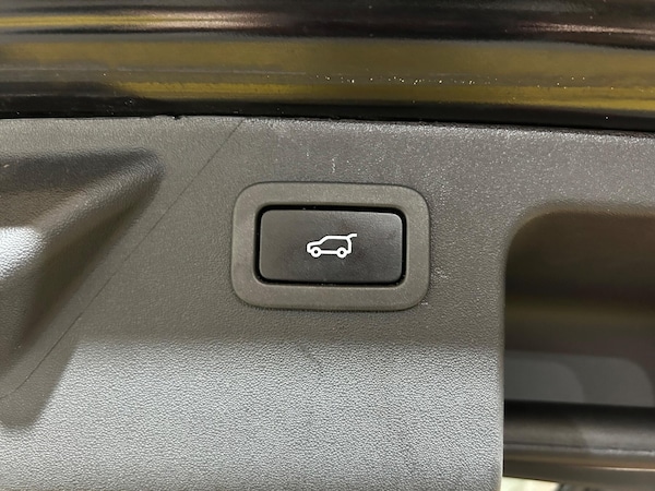 Used Land Rover Discovery Sport 2018 for sale - 76326820: Photo 54