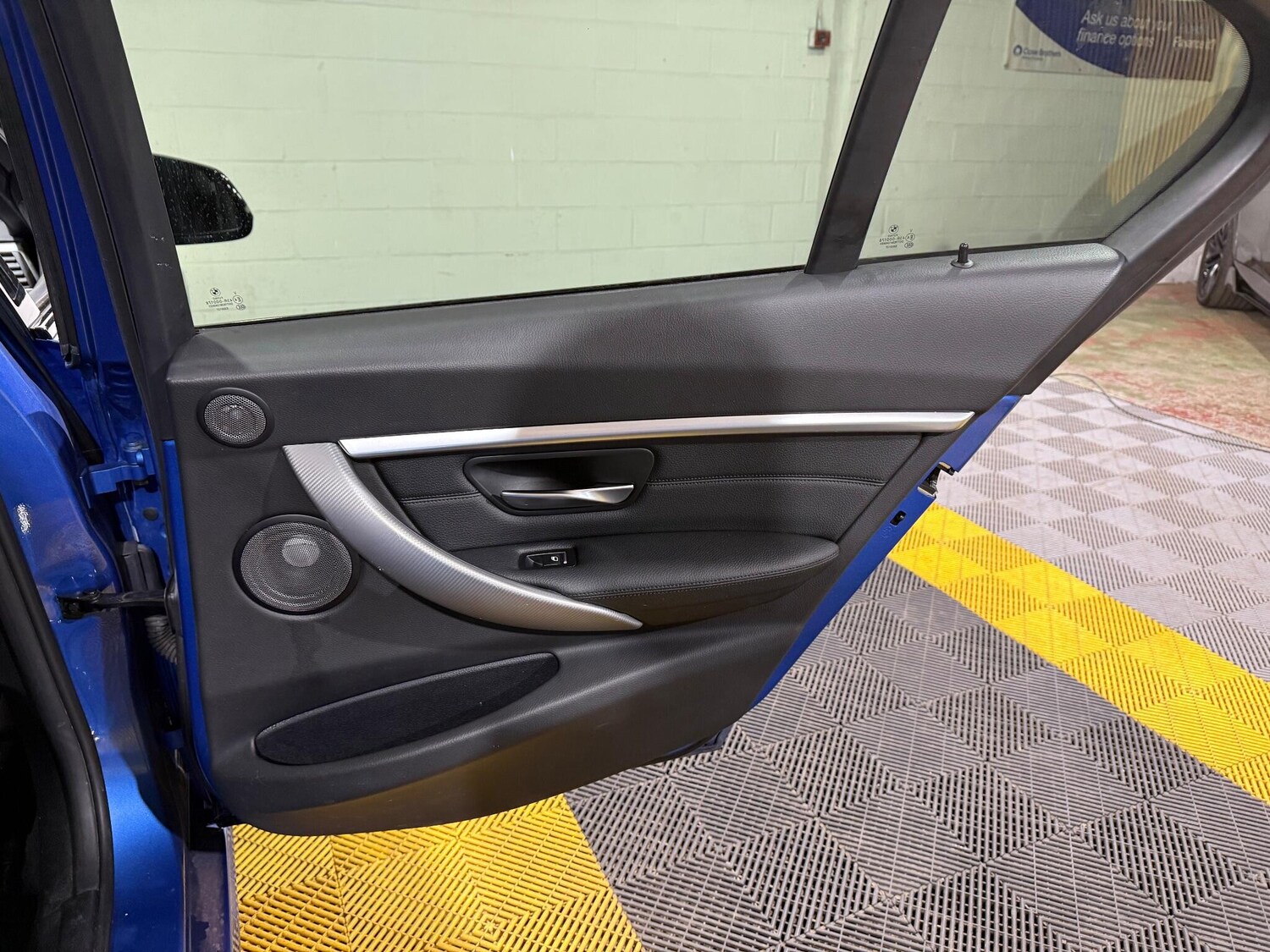 Used BMW 3 Series 2018 for sale - 76371280: Photo 47