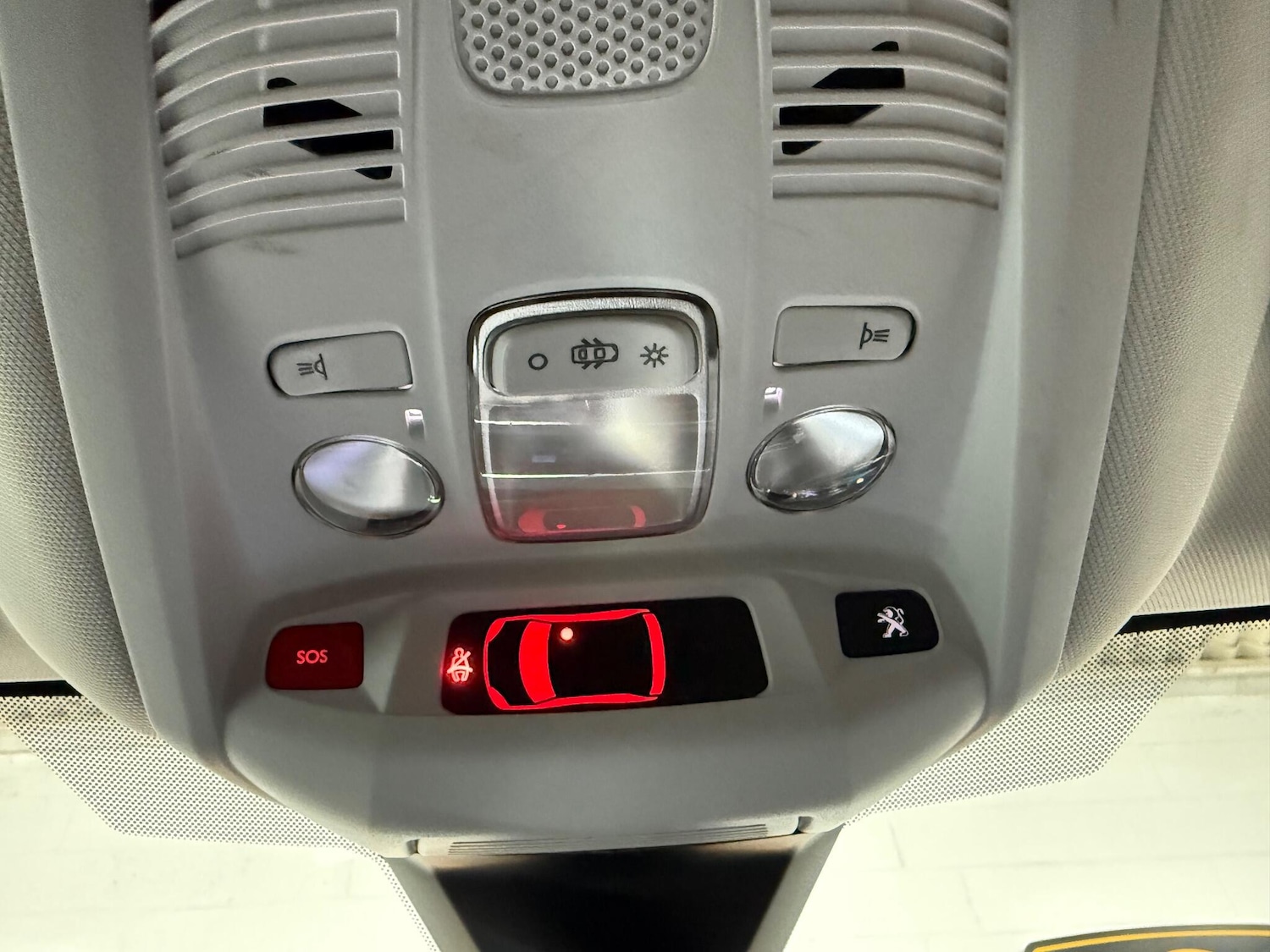 Used Peugeot 3008 2018 for sale - 76499597: Photo 15