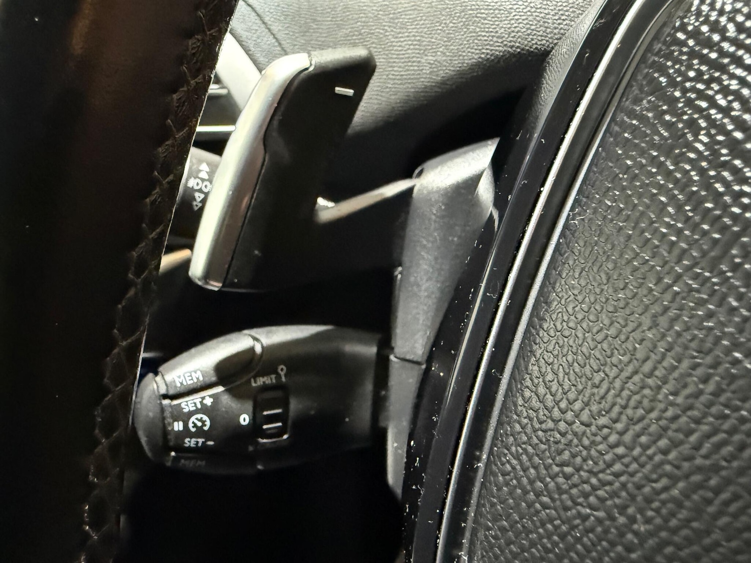 Used Peugeot 3008 2018 for sale - 76499597: Photo 25