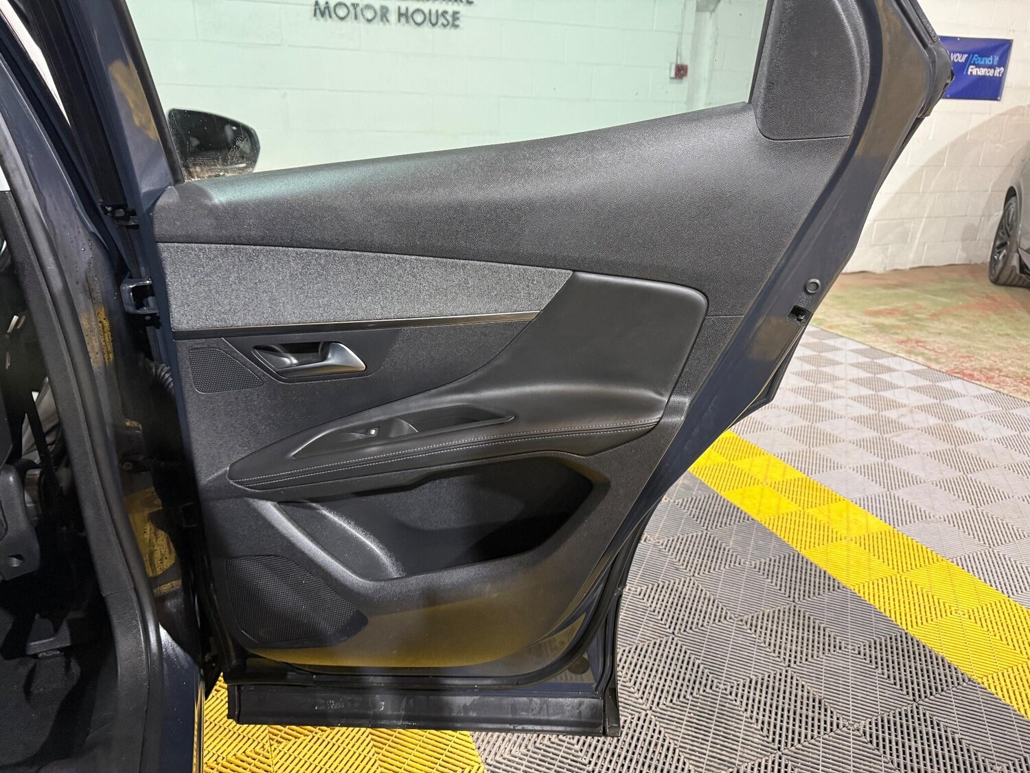 Used Peugeot 3008 2018 for sale - 76499597: Photo 45