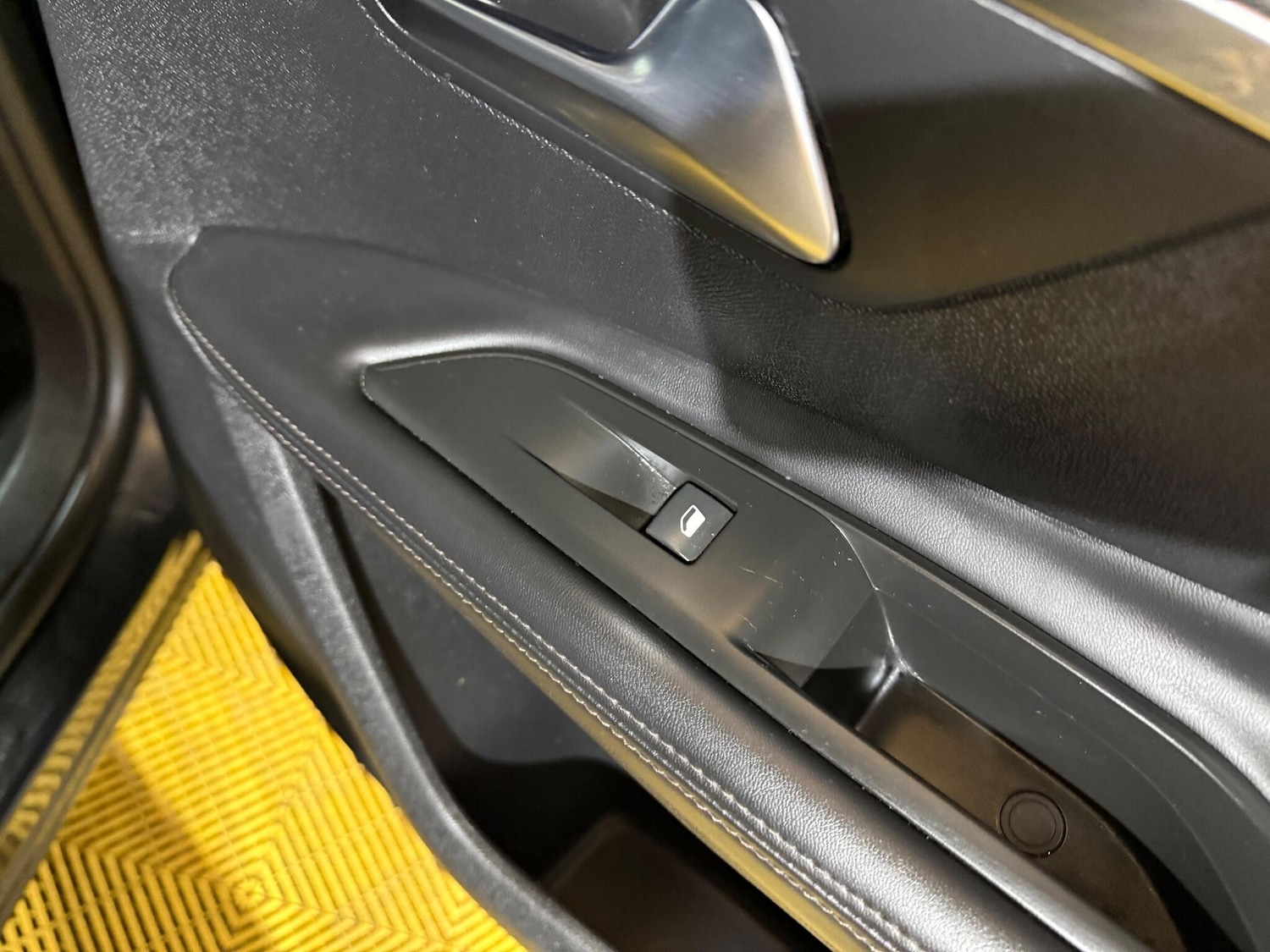 Used Peugeot 3008 2018 for sale - 76499597: Photo 46