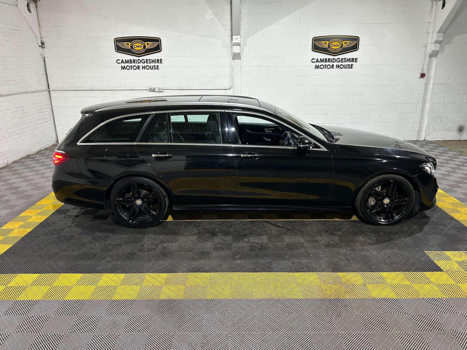 Used Mercedes-Benz E Class 2017 for sale - 77057624: Photo 31