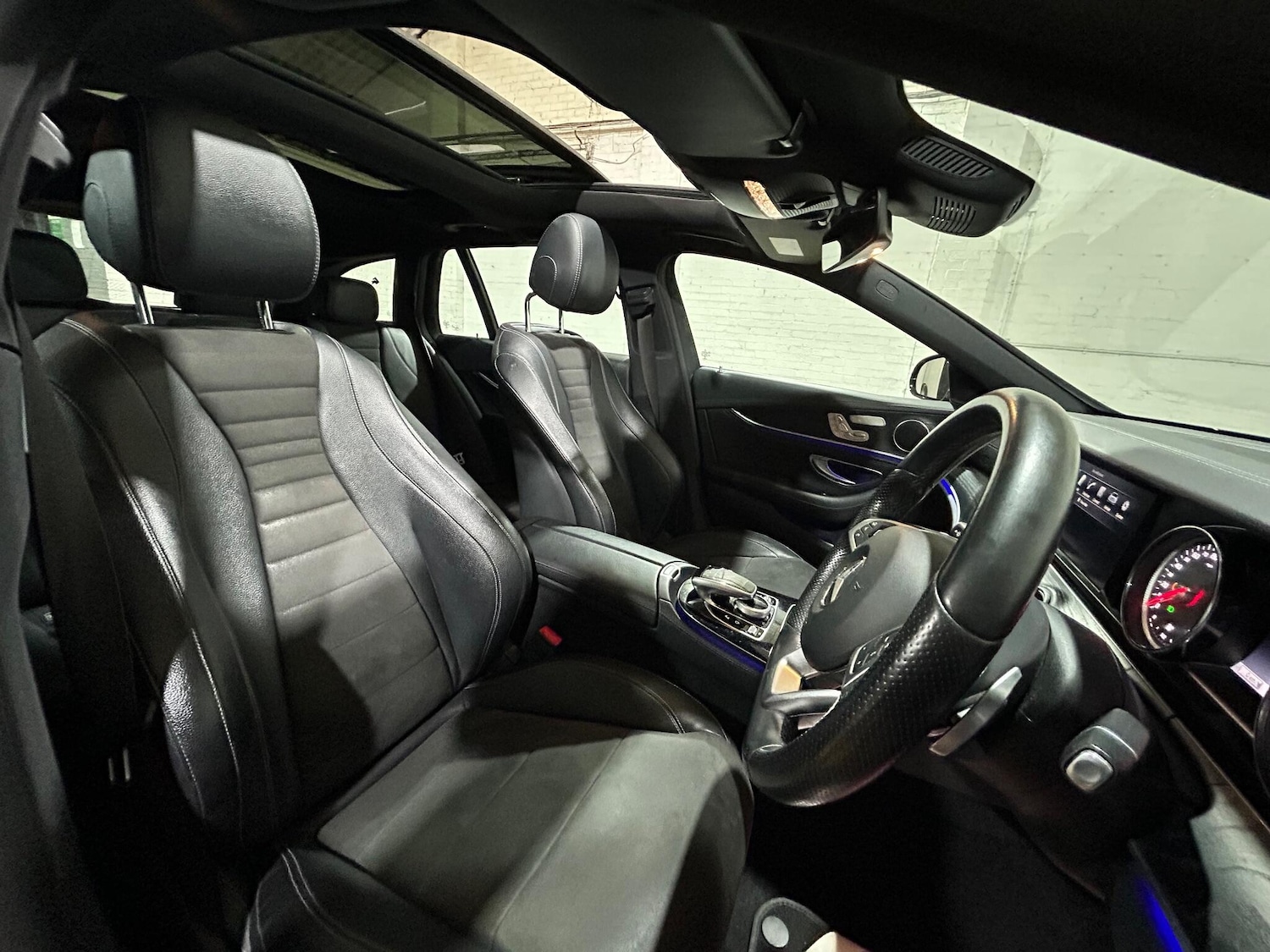 Used Mercedes-Benz E Class 2017 for sale - 77057624: Photo 32