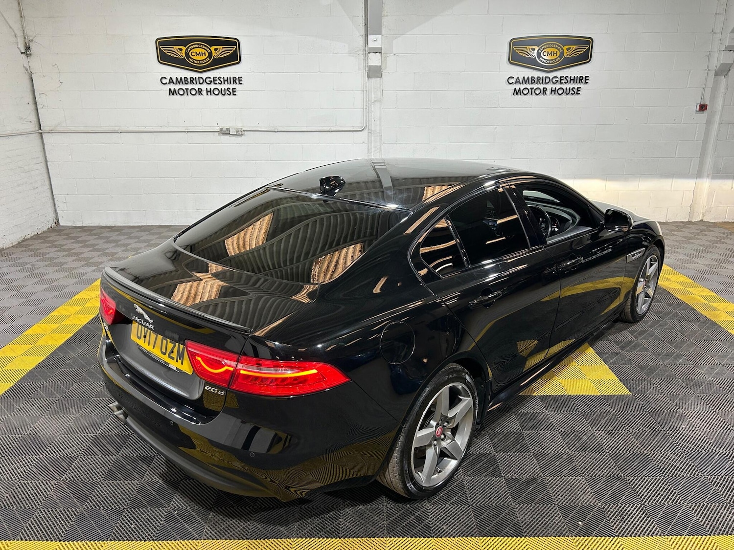 Used Jaguar XE 2017 for sale - 76137155: Photo 29