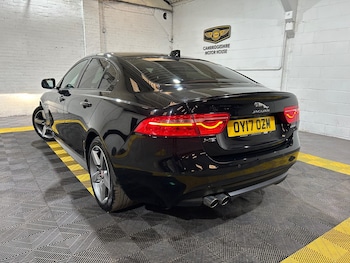 Used Jaguar XE 2017 for sale - 76137155: Photo 2