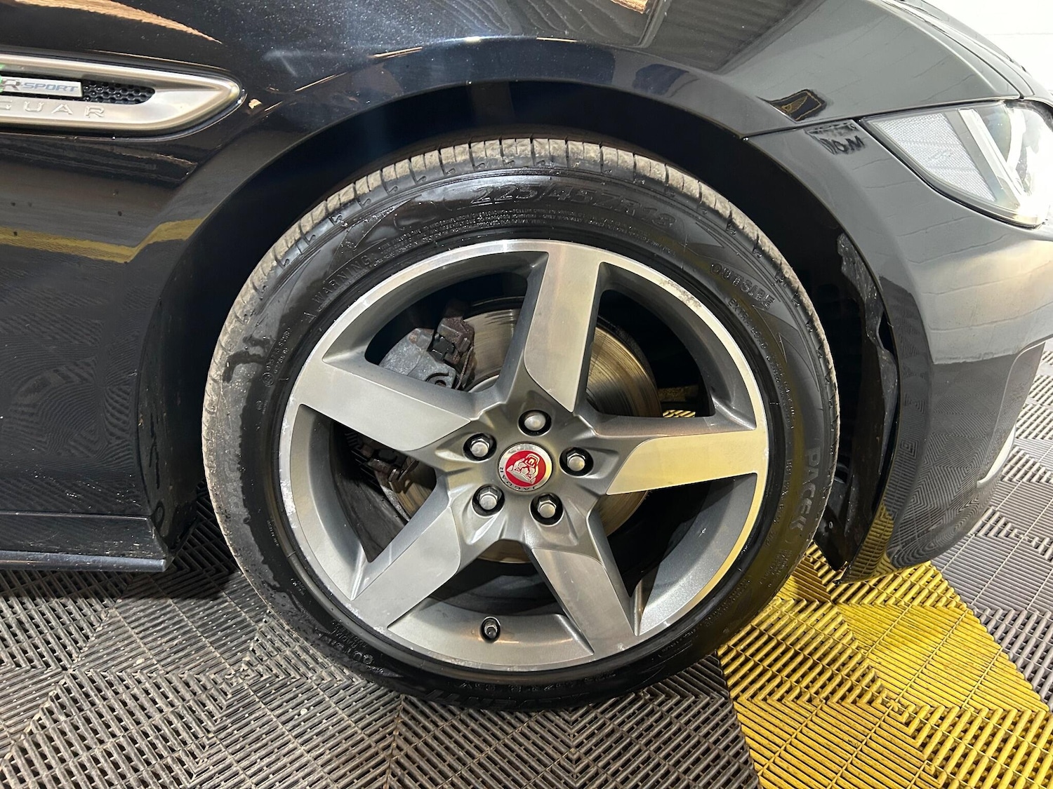 Used Jaguar XE 2017 for sale - 76137155: Photo 37