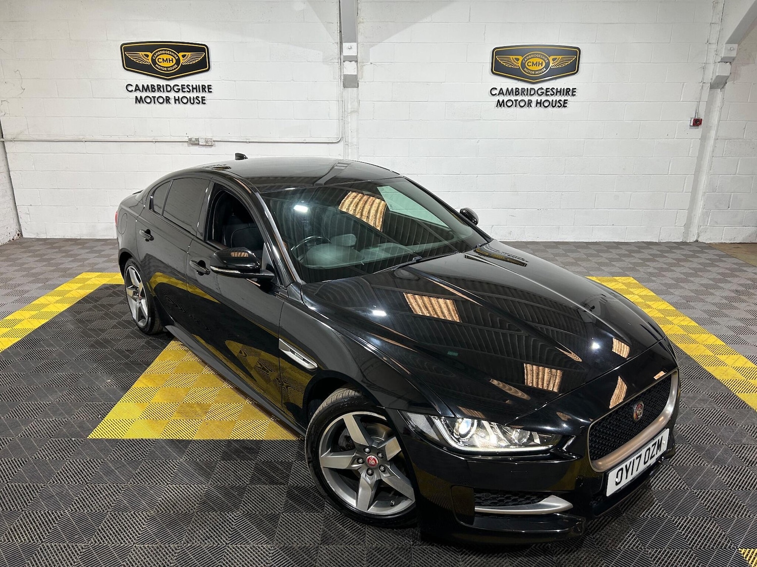 Used Jaguar XE 2017 for sale - 76137155: Photo 60
