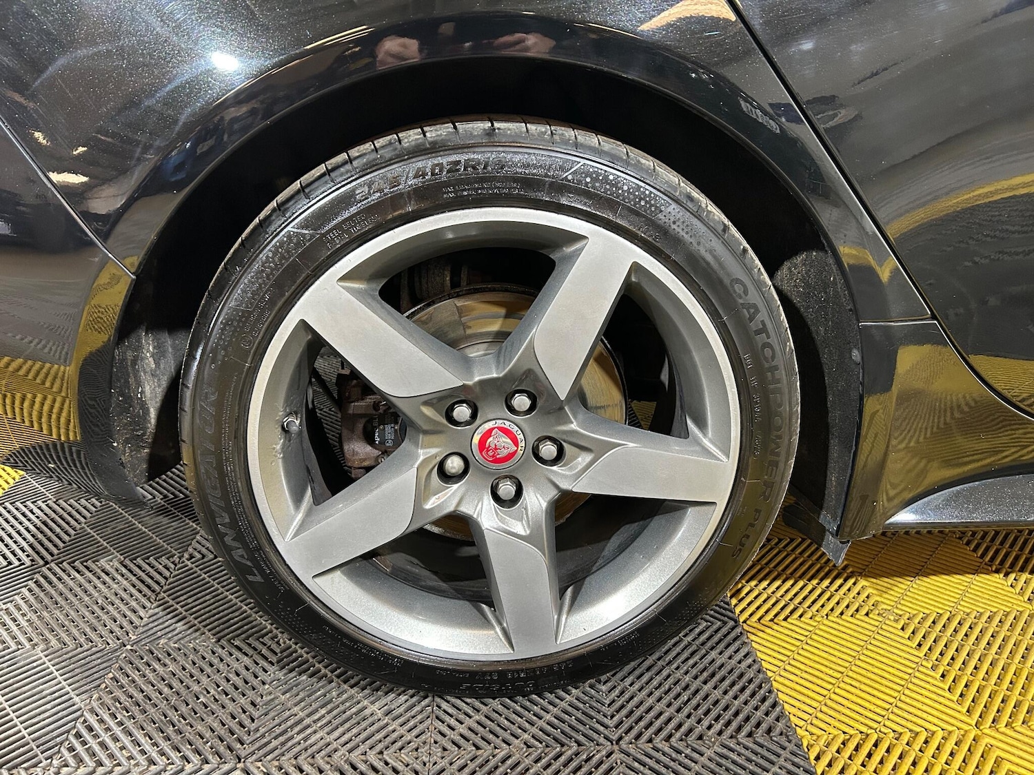 Used Jaguar XE 2017 for sale - 76137155: Photo 70