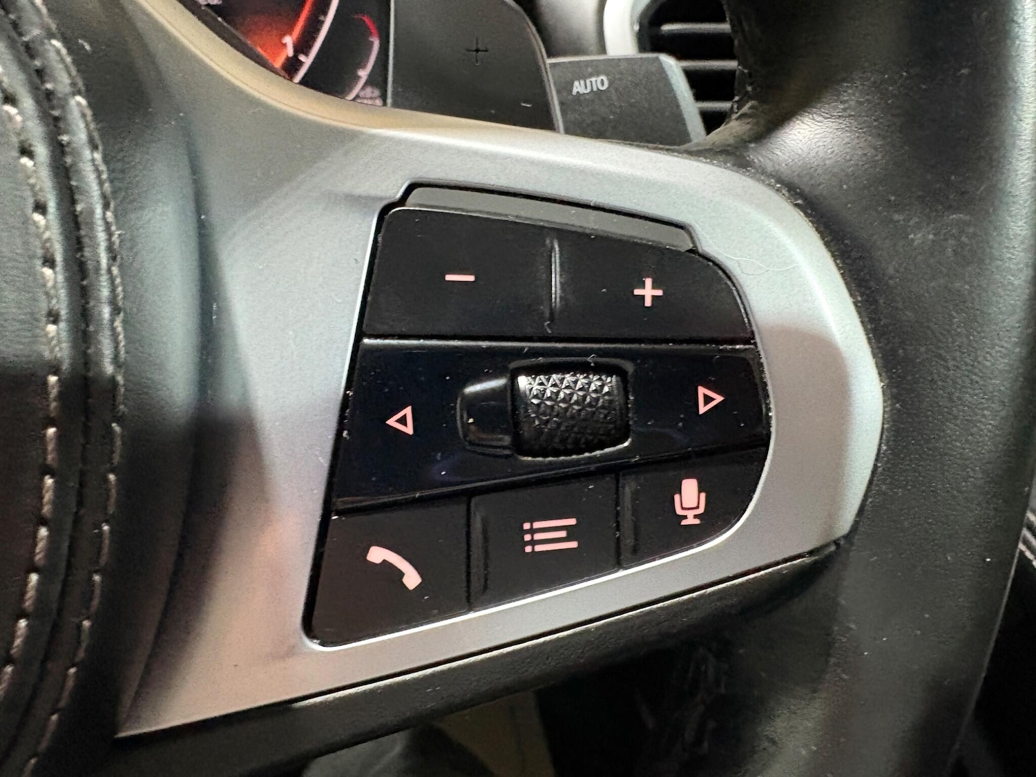 Used BMW 8 Series 2018 for sale - 76122484: Photo 39