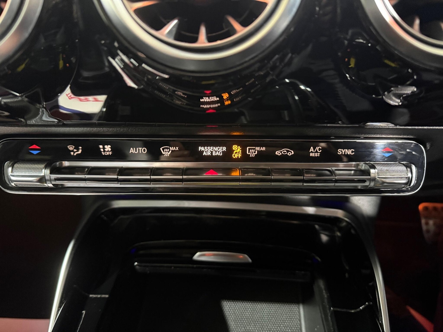 Used Mercedes-Benz A-Class 2019 for sale - 76657340: Photo 20