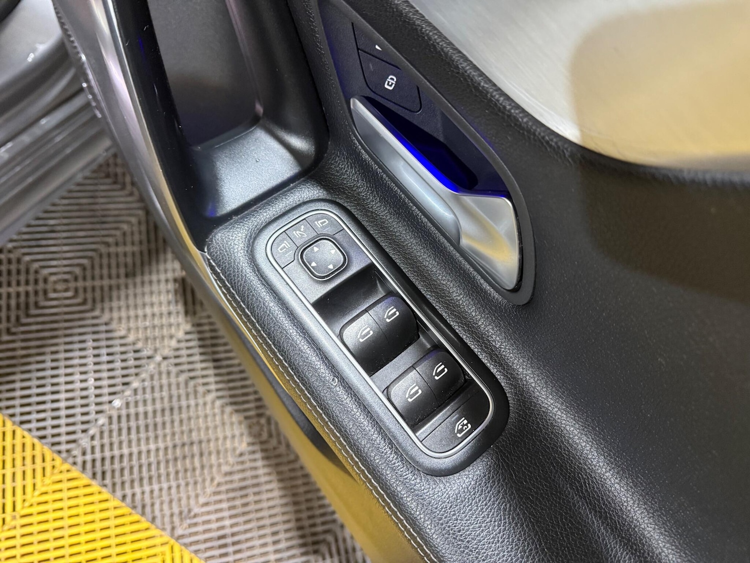 Used Mercedes-Benz A-Class 2019 for sale - 76657340: Photo 43