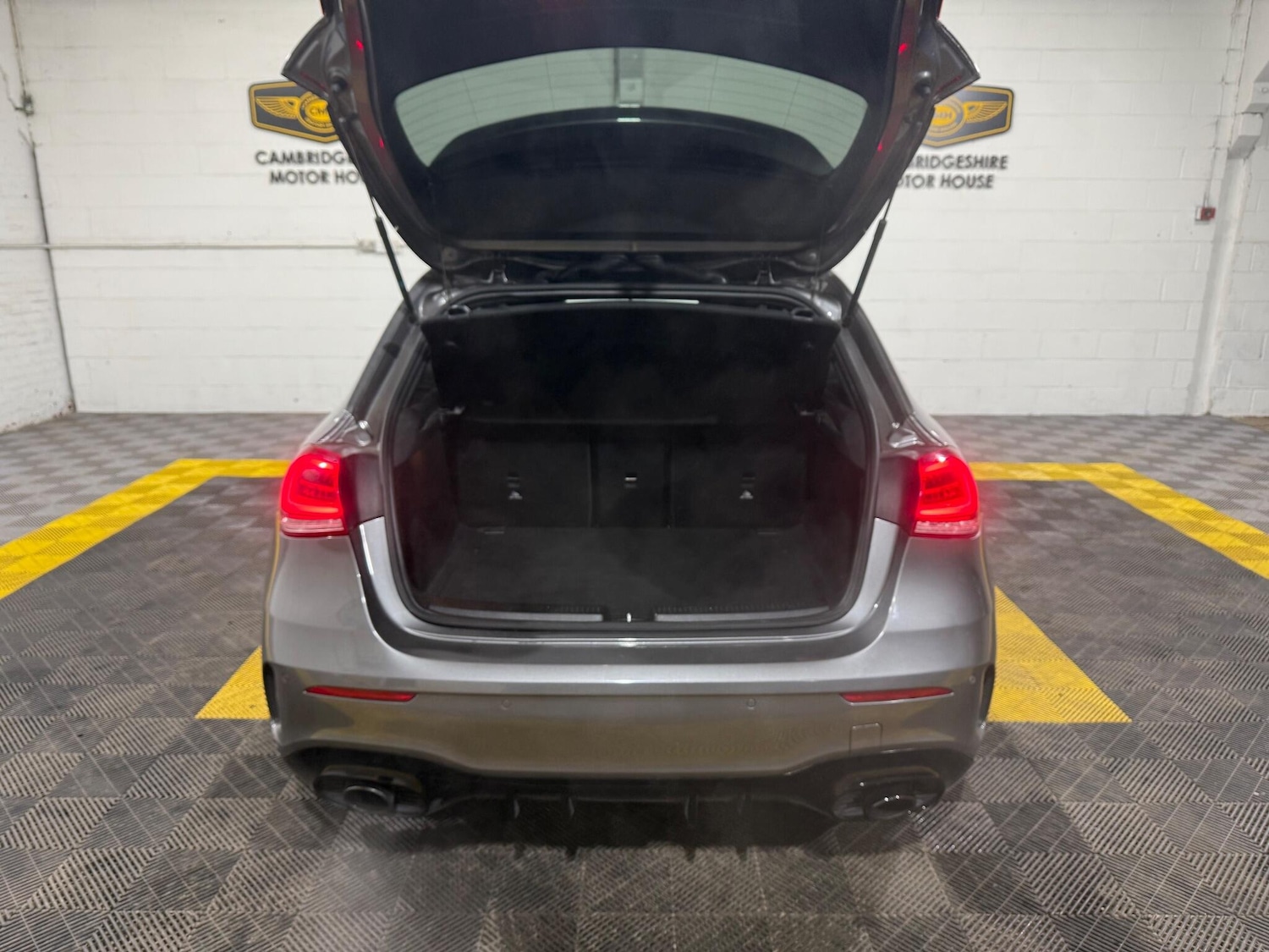 Used Mercedes-Benz A-Class 2019 for sale - 76657340: Photo 9