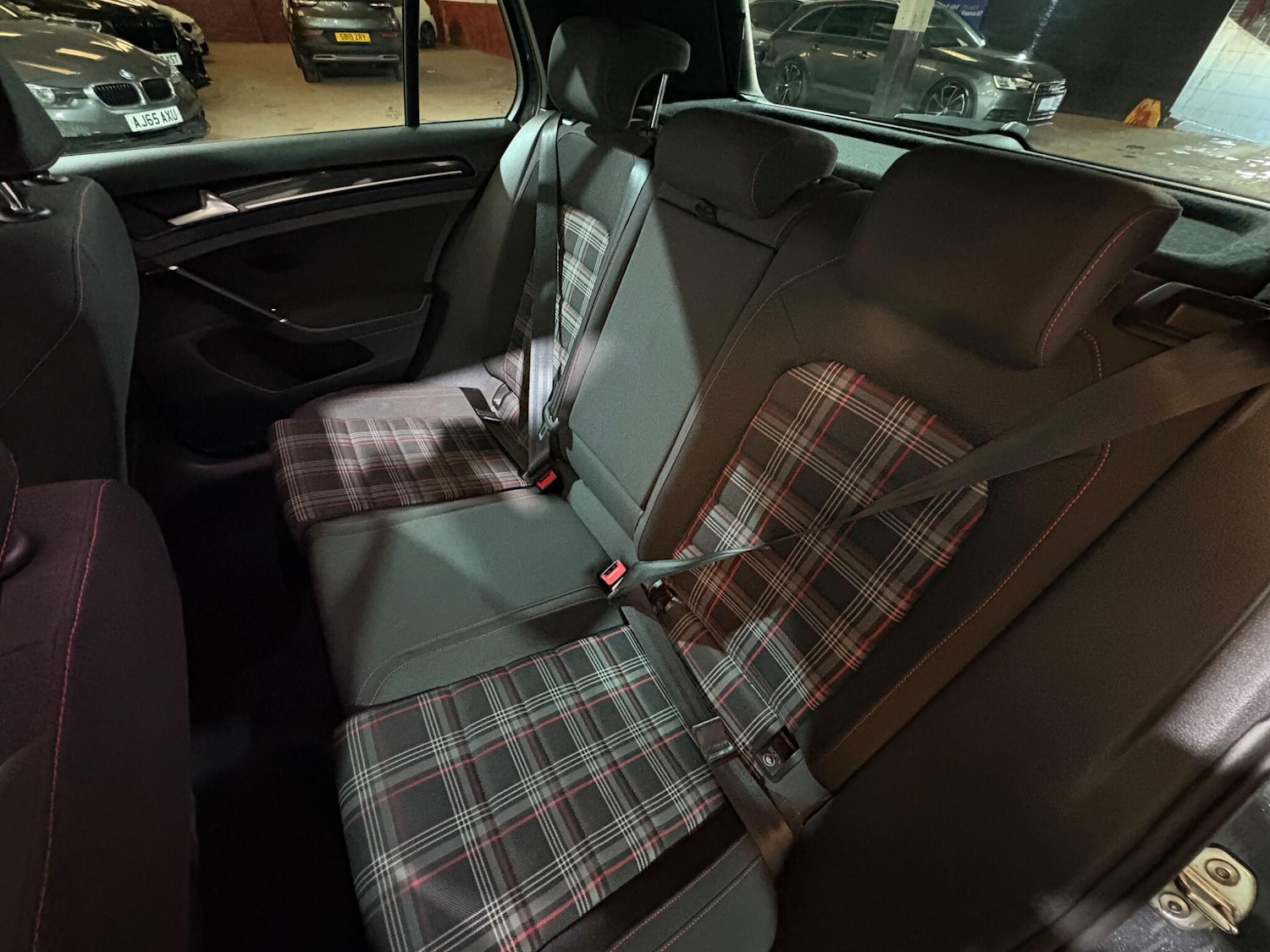 Used Volkswagen Golf 2017 for sale - 77050168: Photo 18