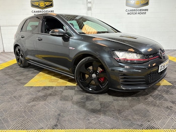 Used Volkswagen Golf 2017 for sale - 77050168: Photo