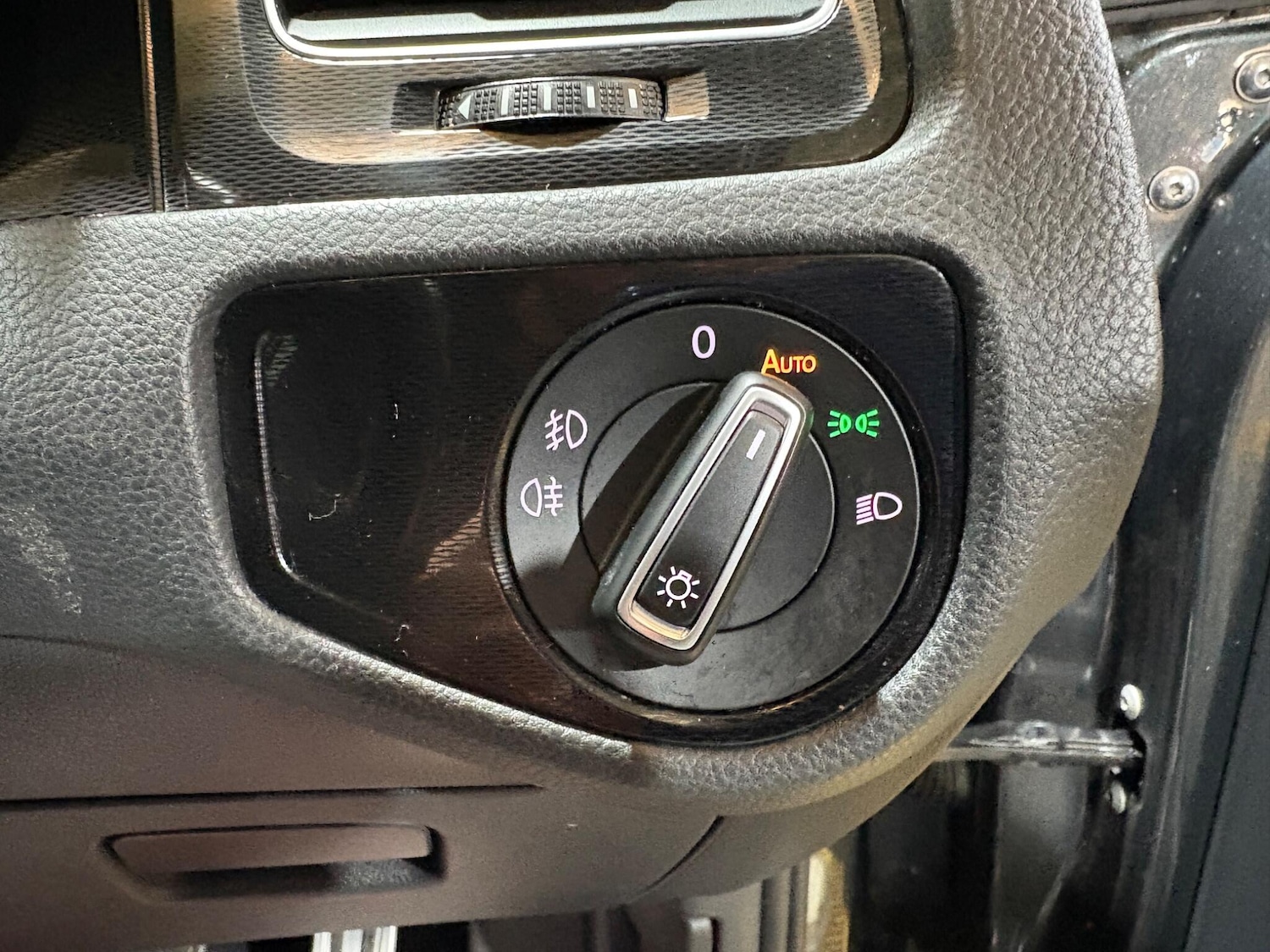 Used Volkswagen Golf 2017 for sale - 77050168: Photo 27