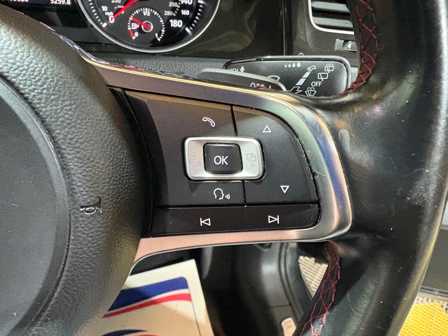 Used Volkswagen Golf 2017 for sale - 77050168: Photo 32