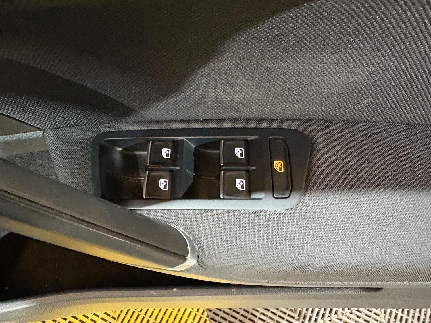 Used Volkswagen Golf 2017 for sale - 77050168: Photo 34