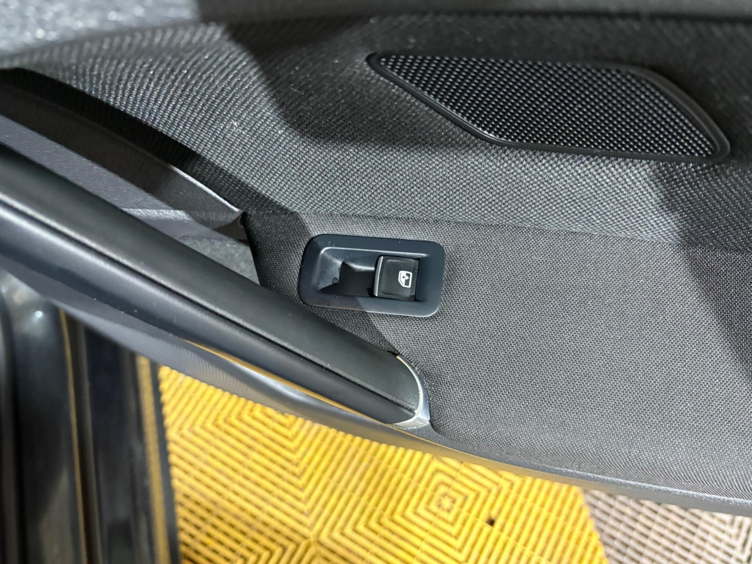 Used Volkswagen Golf 2017 for sale - 77050168: Photo 45