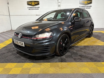 Used Volkswagen Golf 2017 for sale - 77050168: Photo