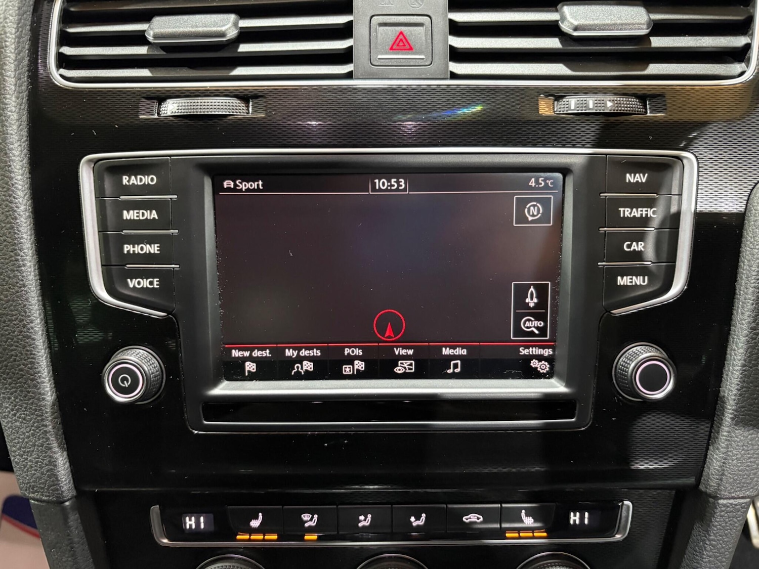 Used Volkswagen Golf 2017 for sale - 77050168: Photo 5