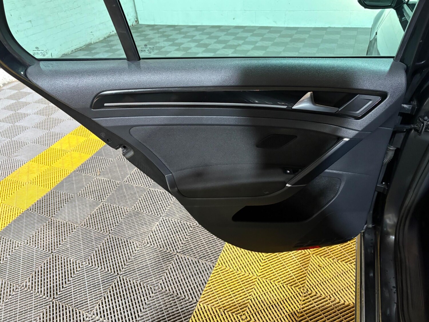 Used Volkswagen Golf 2017 for sale - 77050168: Photo 56