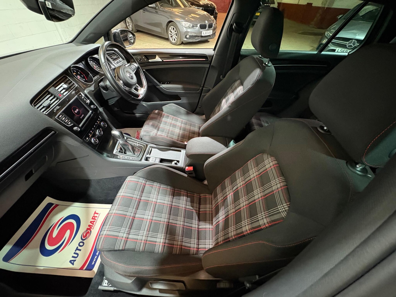 Used Volkswagen Golf 2017 for sale - 77050168: Photo 62