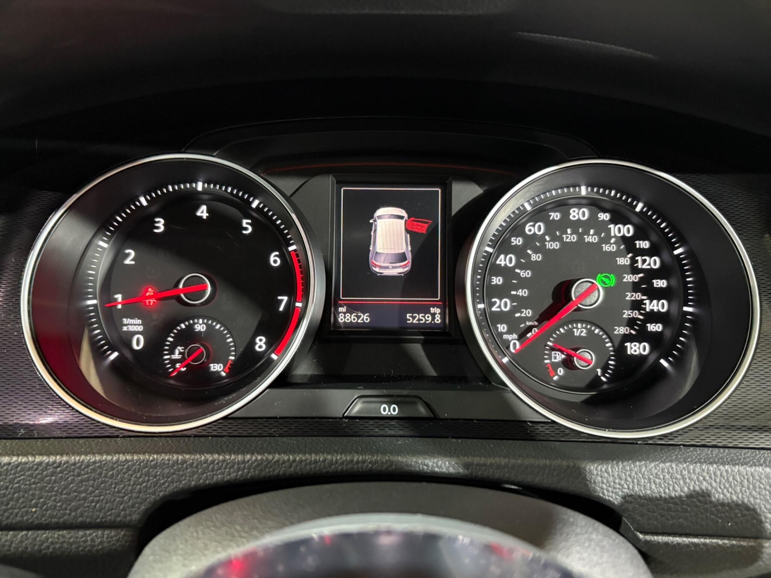 Used Volkswagen Golf 2017 for sale - 77050168: Photo 9