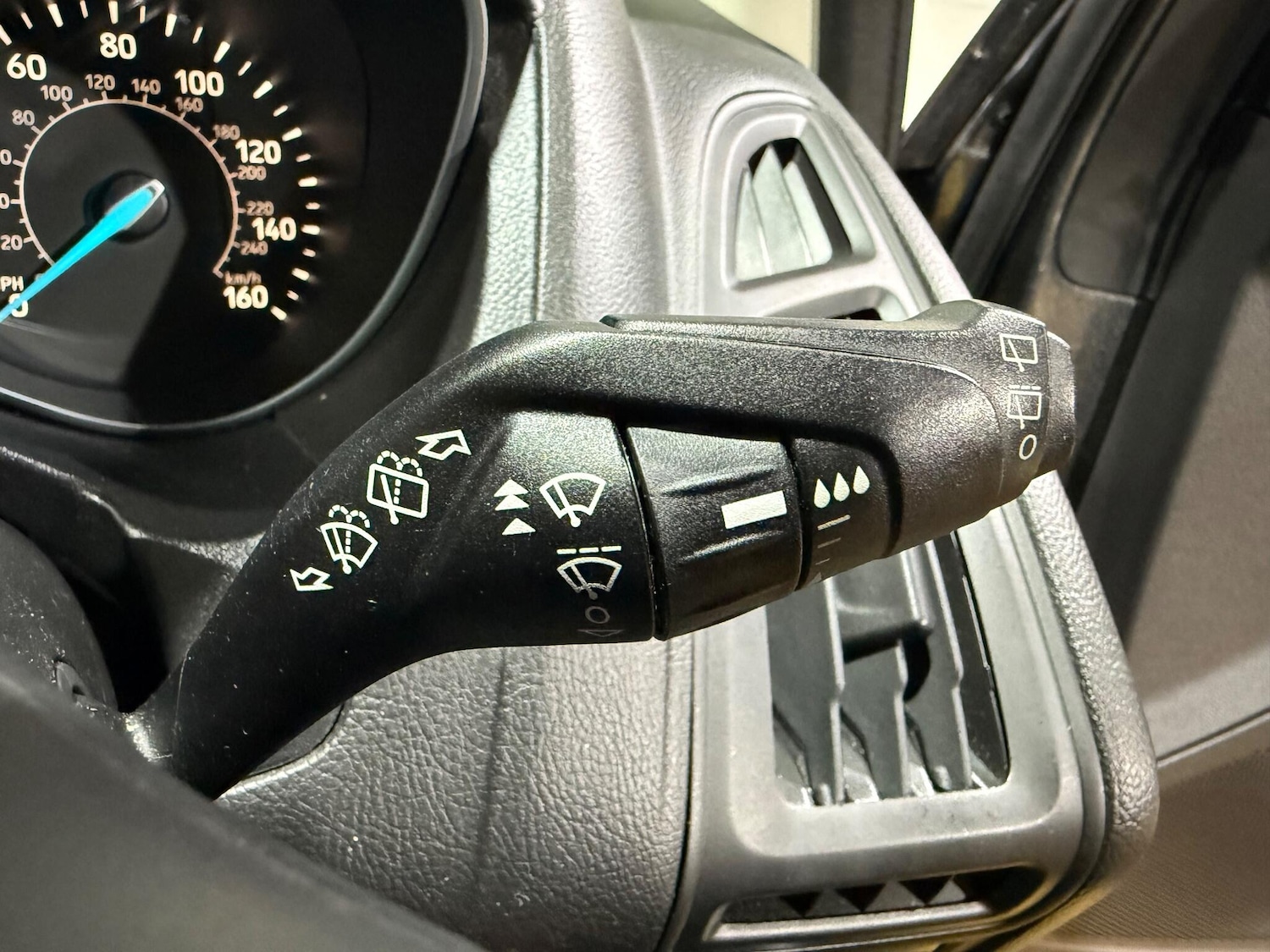 Used Ford Focus 2017 for sale - 76499879: Photo 29