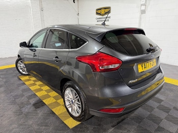 Used Ford Focus 2017 for sale - 76499879: Photo