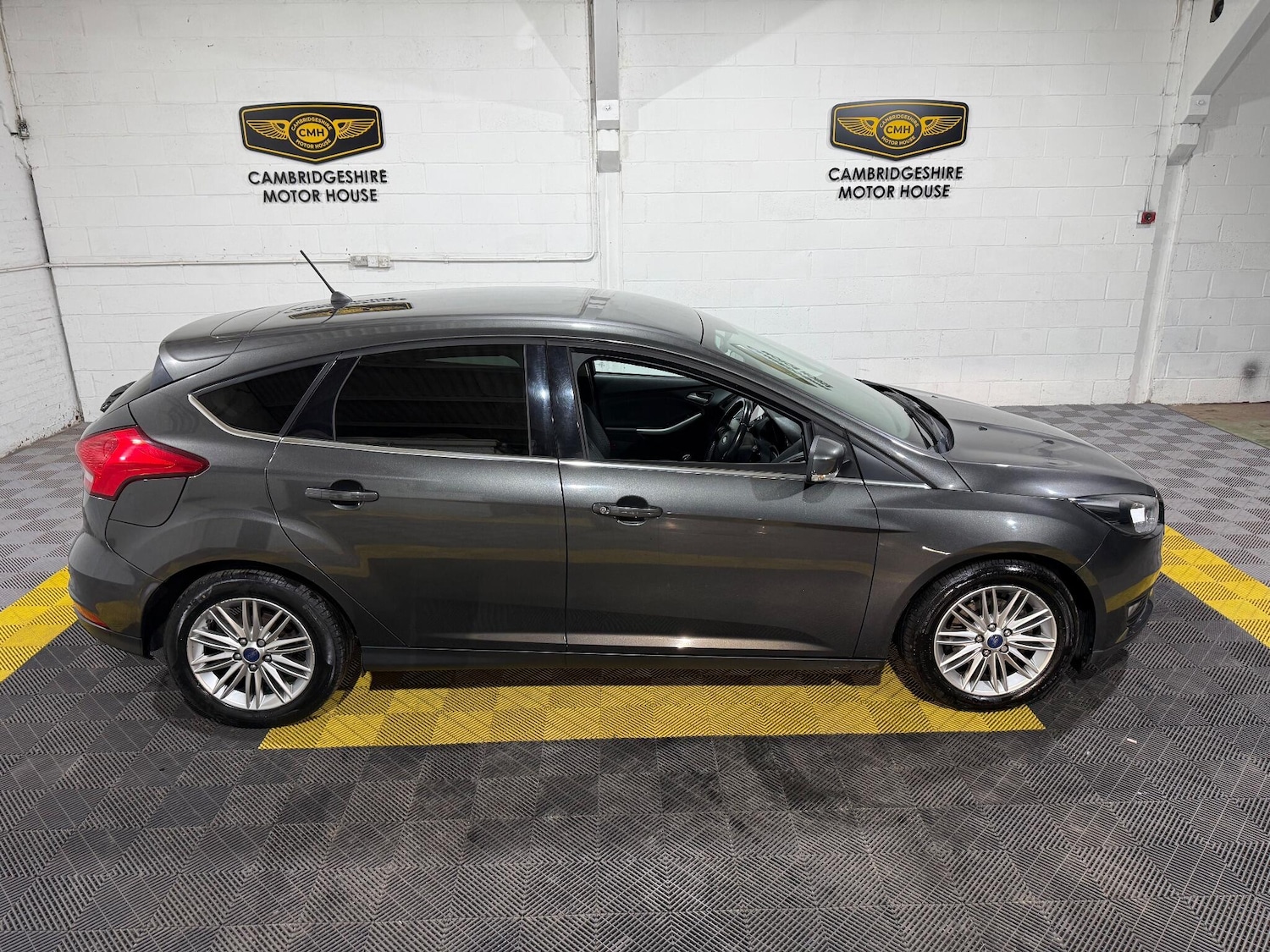 Used Ford Focus 2017 for sale - 76499879: Photo 35