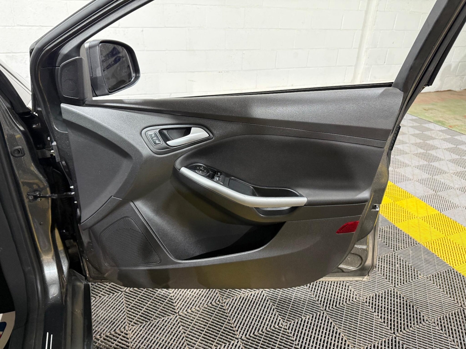 Used Ford Focus 2017 for sale - 76499879: Photo 36