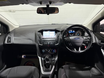 Used Ford Focus 2017 for sale - 76499879: Photo